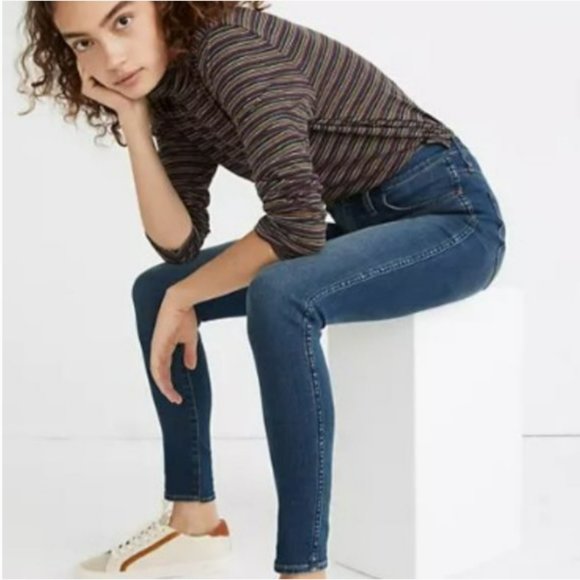 Madewell Denim - NWT Madewell 10” Roadtripper Blue Denim Jeans with Magic Pockets - Size 34